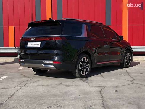 Kia Carnival 2021 - фото 8