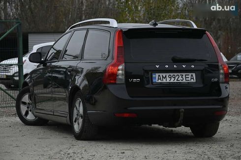 Volvo V50 2011 - фото 10