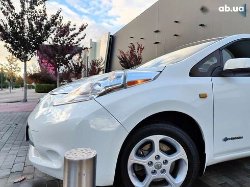 Nissan Leaf 2014 - фото 5