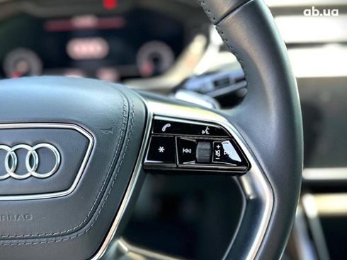 Audi A8 2018 серый - фото 15