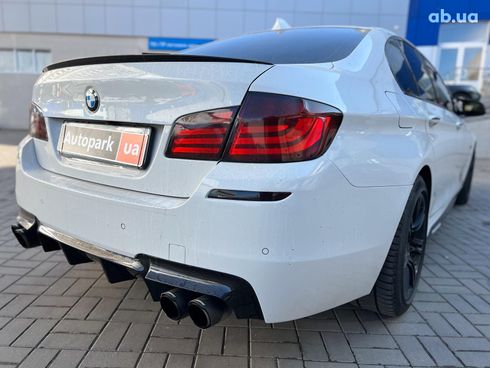 BMW 5 серия 2012 белый - фото 11