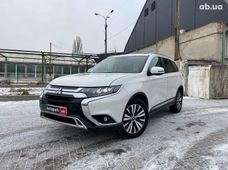 Продажа б/у Mitsubishi Outlander в Киеве - купить на Автобазаре