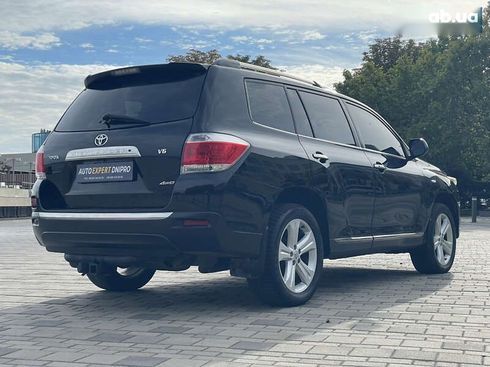 Toyota Highlander 2013 - фото 9