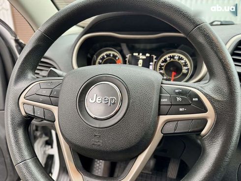 Jeep Cherokee 2017 - фото 28