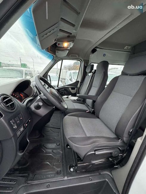 Renault Master 2017 - фото 16