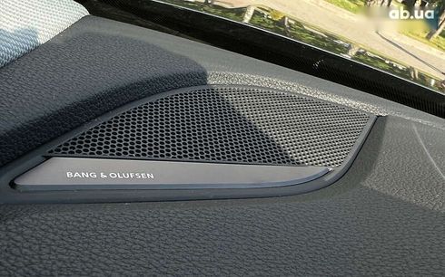 Audi A4 2022 - фото 24