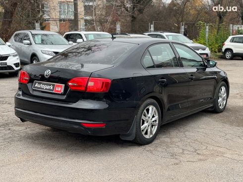 Volkswagen Jetta 2011 черный - фото 6