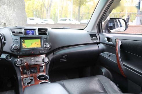 Toyota Highlander 2012 - фото 13