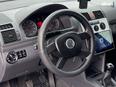 Volkswagen Touran 2005 - фото 20