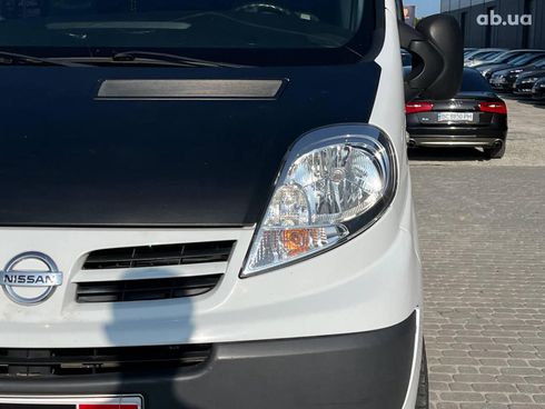 Nissan Primastar 2010 белый - фото 3