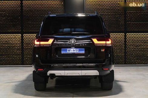 Toyota Land Cruiser 2022 - фото 12