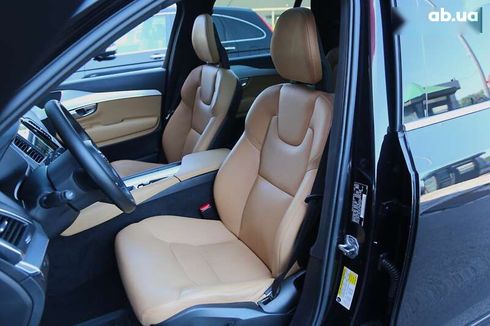 Volvo XC90 2017 - фото 9