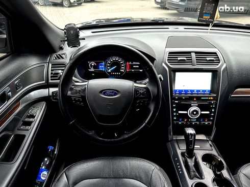 Ford Explorer 2017 черный - фото 32