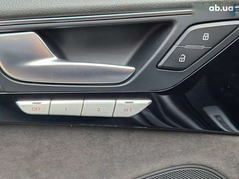 Audi A8 2017 - фото 16