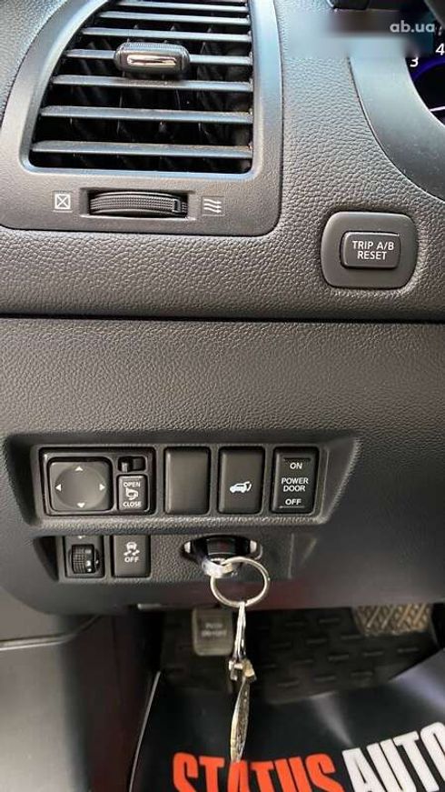 Infiniti QX70 2013 - фото 18