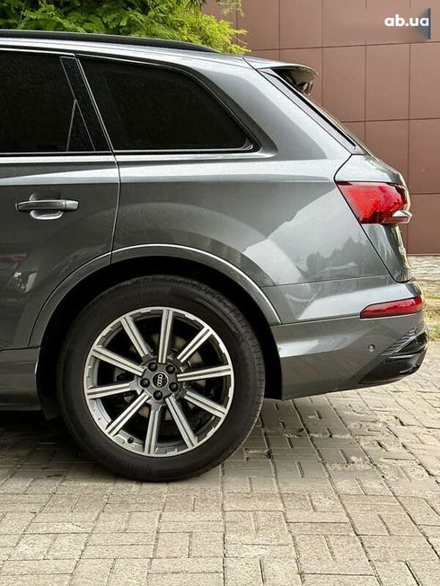 Audi Q7 2021 - фото 21