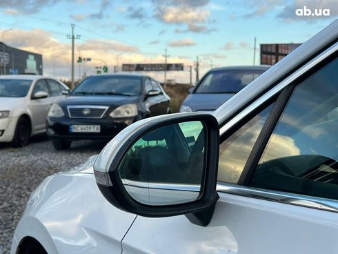 Volkswagen Passat 2016 белый - фото 14