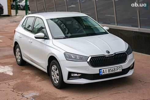 Skoda Fabia 2022 - фото 2