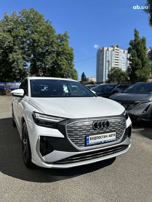 Audi Q4 e-tron 2025 - фото 7