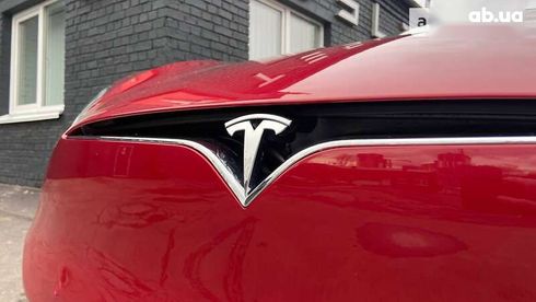 Tesla Model S 2019 - фото 11