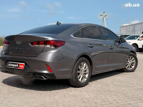 Hyundai Sonata 2017 серый - фото 9