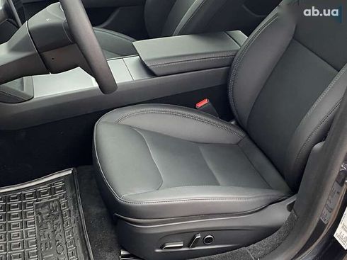 Tesla Model 3 2025 - фото 13