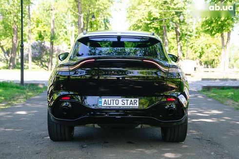 Aston Martin DBX 2021 - фото 7