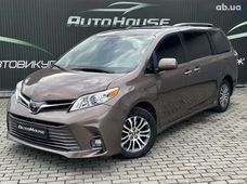 Продаж вживаних Toyota Sienna у Вінниці - купити на Автобазарі