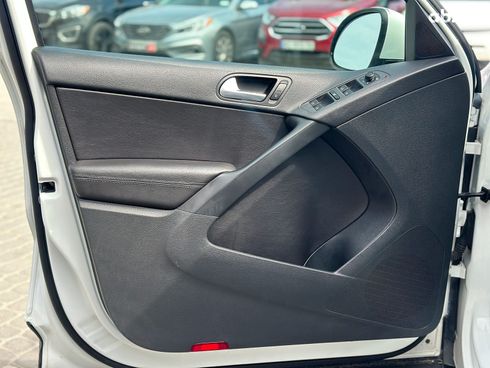 Volkswagen Tiguan 2016 белый - фото 14