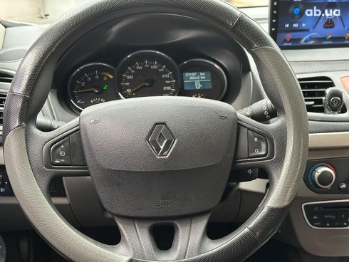 Renault Megane 2011 белый - фото 17