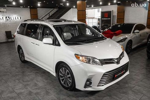 Toyota Sienna 2020 - фото 7