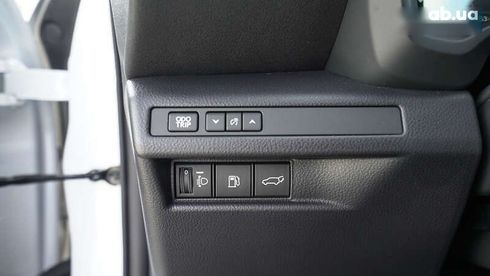 Lexus LBX 2023 - фото 18