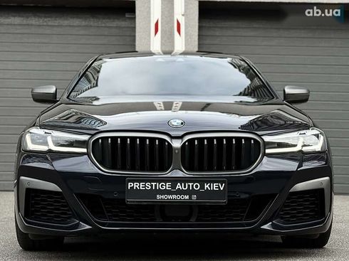 BMW 5 серия 2018 - фото 6