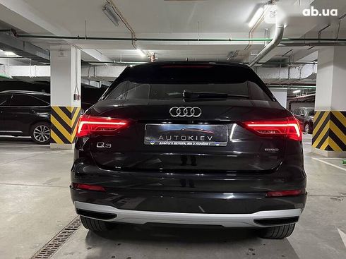 Audi Q3 2019 - фото 11