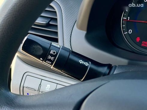 Hyundai Accent 2016 - фото 22
