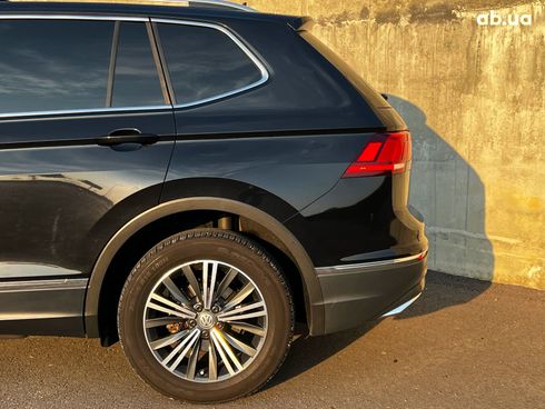 Volkswagen Tiguan 2019 черный - фото 5