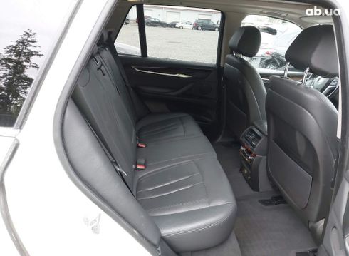 BMW X5 2016 белый - фото 11