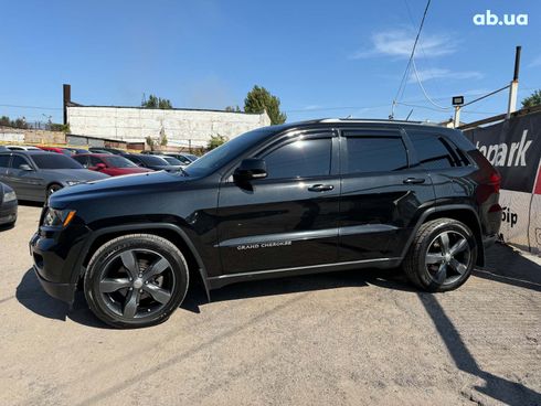 Jeep Grand Cherokee 2012 черный - фото 2