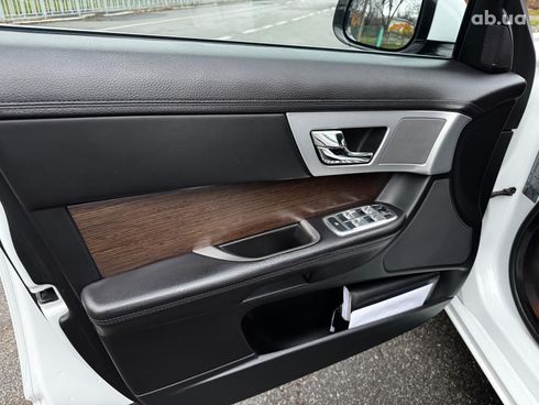 Jaguar XF 2013 белый - фото 29