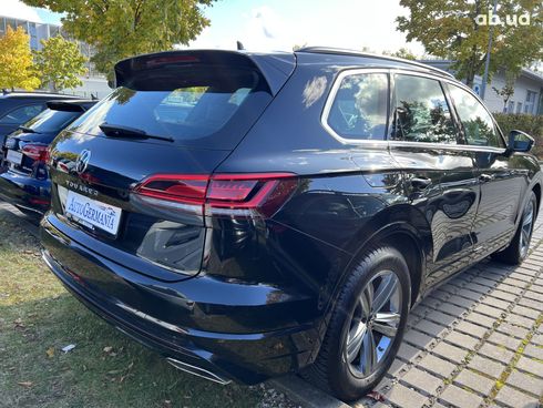 Volkswagen Touareg 2023 - фото 25