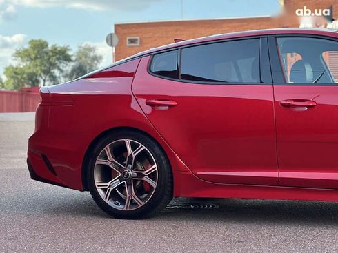 Kia Stinger 2017 - фото 12