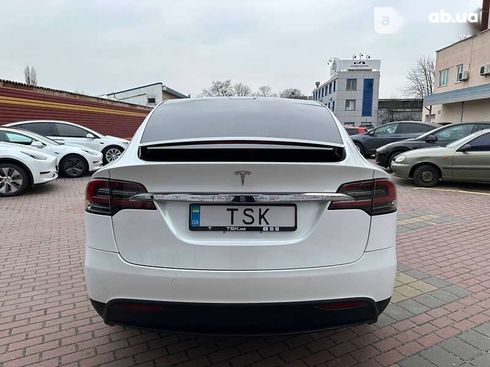 Tesla Model X 2018 - фото 8