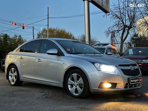 Chevrolet Cruze 2011 серый - фото 3