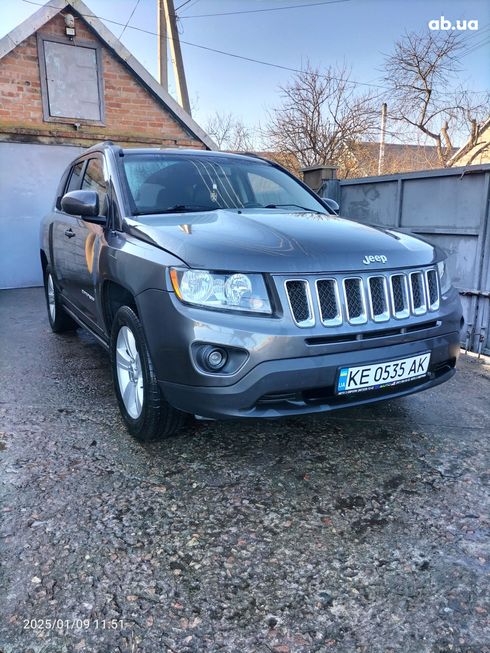 Jeep Compass 2016 серый - фото 7