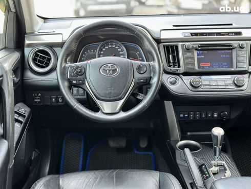 Toyota RAV4 2013 серый - фото 15