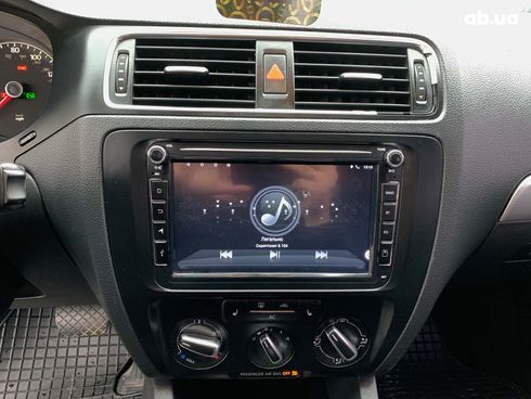 Volkswagen Jetta 2010 черный - фото 95
