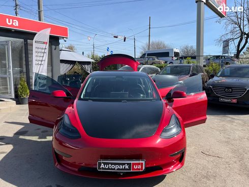 Tesla Model 3 2018 красный - фото 21