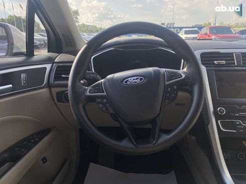 Ford Fusion 2019 - фото 19