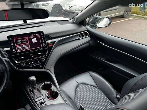 Toyota Camry 2021 - фото 22