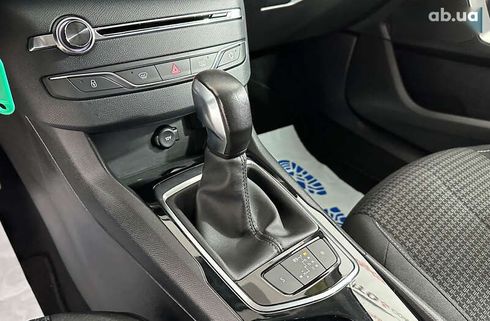 Peugeot 308 2018 - фото 19